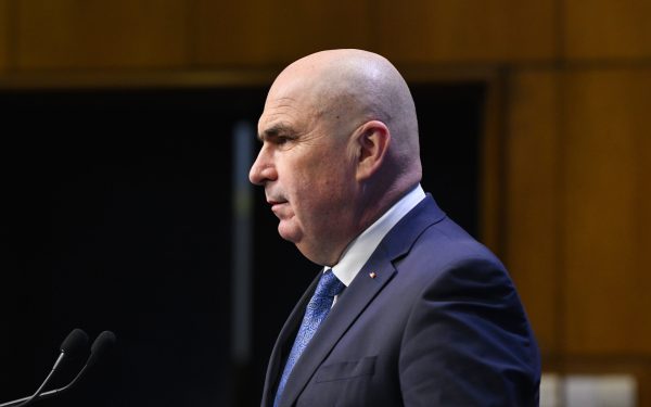 Bolojan Tranșează: Nu Demisionează