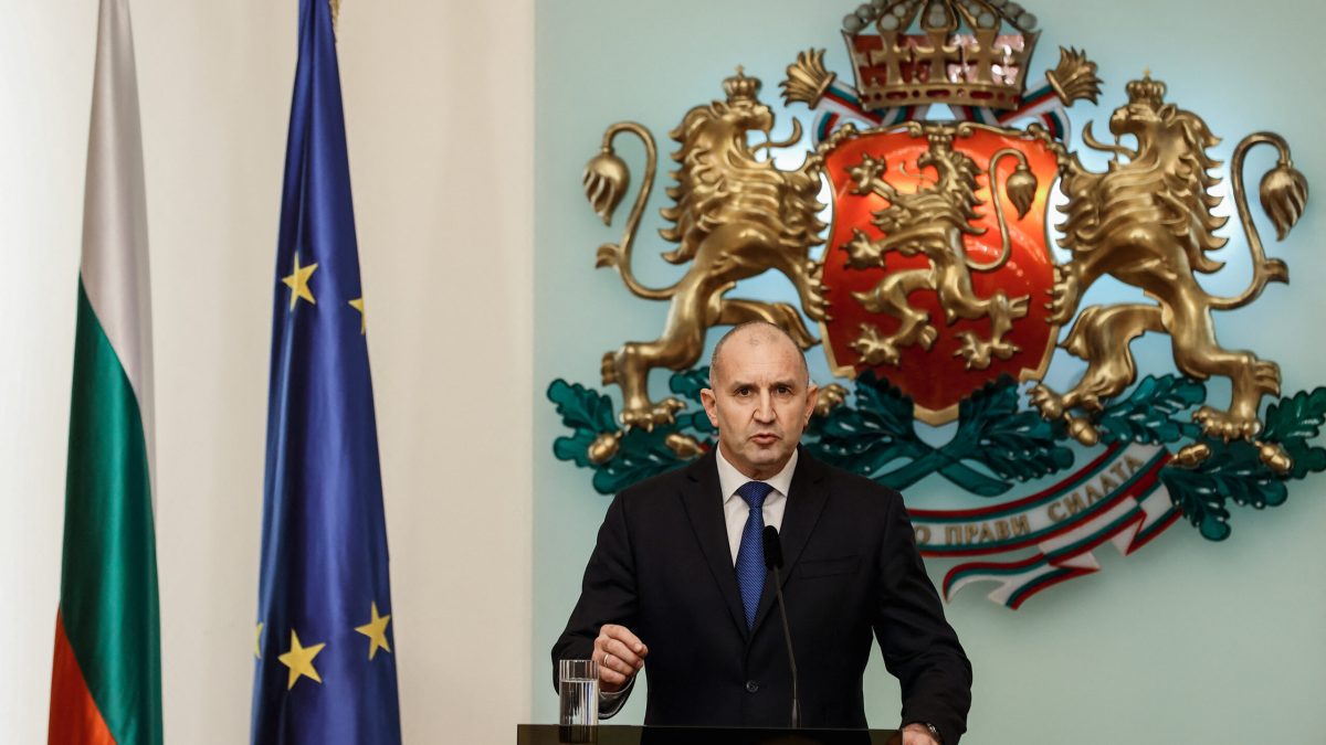 Radev, favorit la alegeri în Bulgaria: Președintele își consolidează avansul