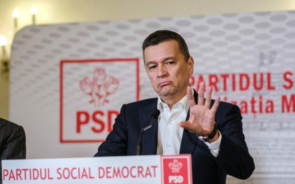 Grindeanu, nervos: "Pleacă cineva de la guvernare fără proteste în Piața Victoriei?"