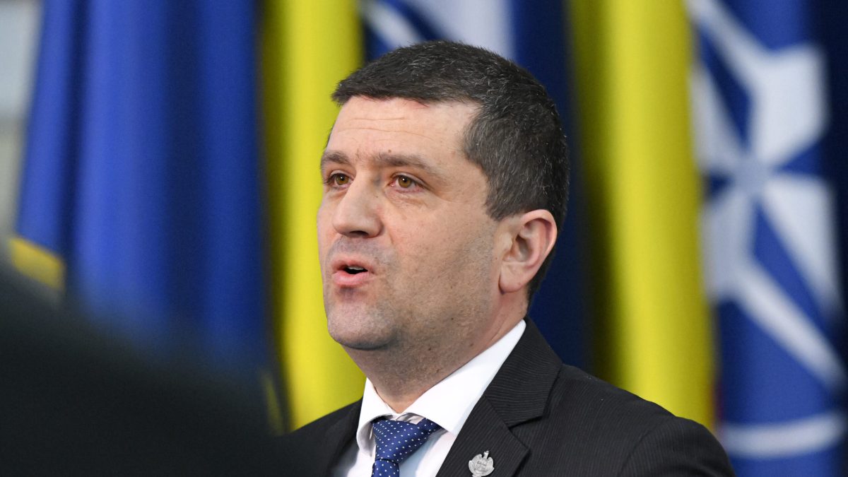 Miruță, discuții cu șeful Armatei Poloneze despre securitatea estică