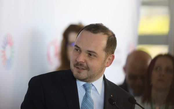 Concediu medical plătit din prima zi: schimbare majoră pentru românii bolnavi