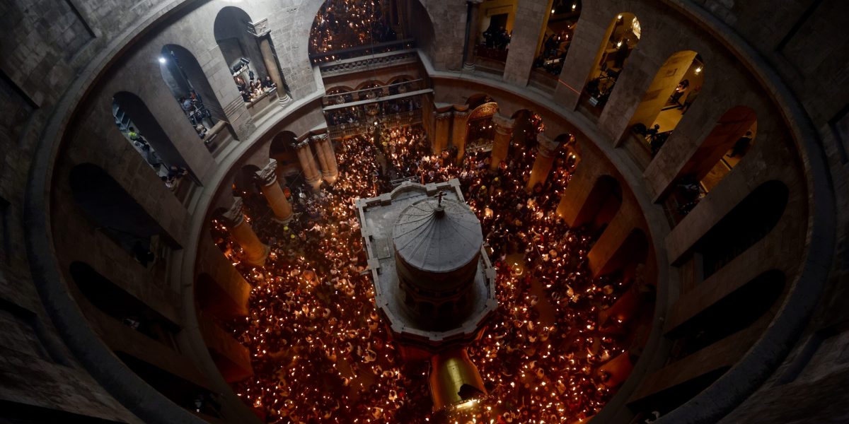 Lumina Învierii, mesaj de pace: G4Media urează un Paște liniștit