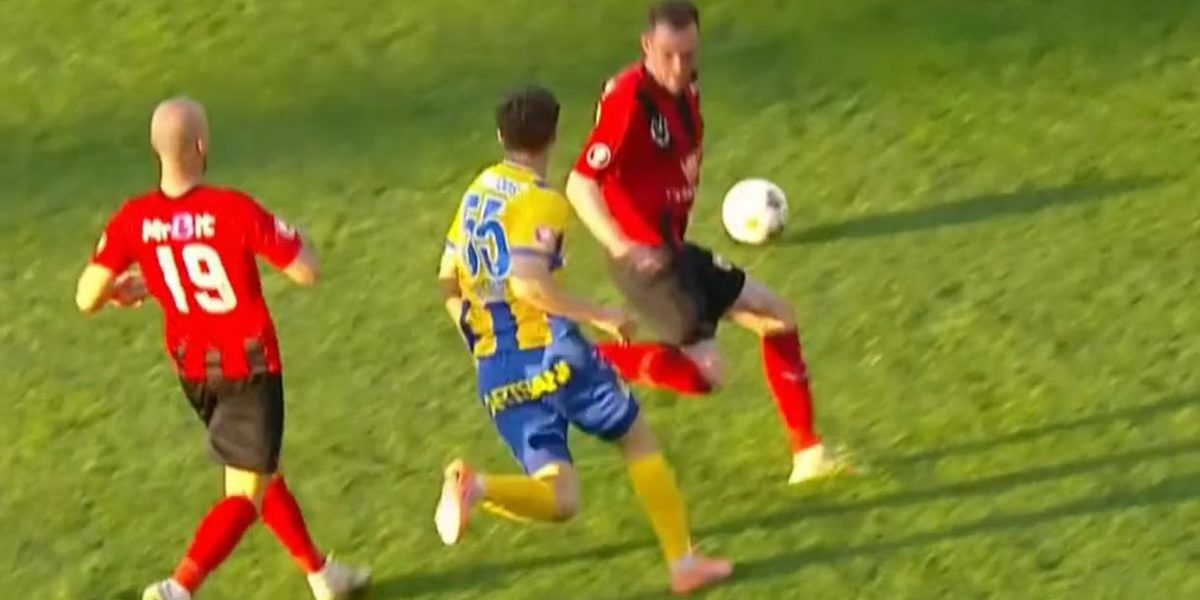 Rareș Pop, împrumutat de la Rapid, a marcat un gol spectaculos pentru Petrolul Ploiești Rareș Pop, tânărul mijlocaș împrumutat de la Rapid la Petrolul Ploiești, a reușit un gol de senzație în victoria echipei sale, scor 2-0, împotriva celor de la Csikszereda