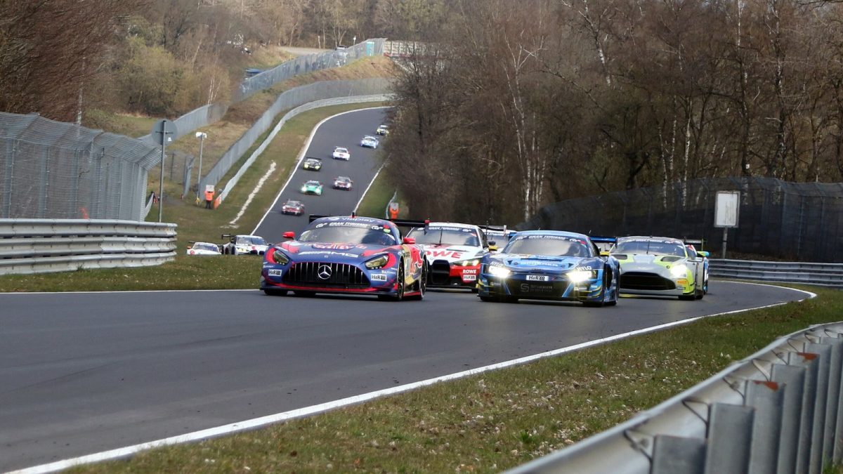 Accident TERIBIL: Juha Miettinen, MORT într-un carambolaj la Nurburgring