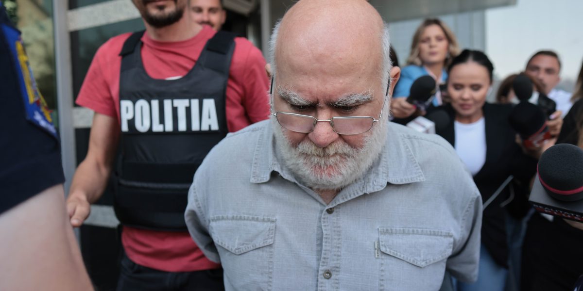 Procurorii de la Parchetul de pe lângă Judecătoria Sector 1 l-au trimis în judecată pe sociologul Alfred Bulai, fost profesor la SNSPA, fiind acuzat de agresiune sexuală și folosirea abuzivă a funcției în scop sexual, ambele în formă continuată