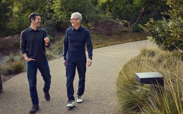 Tim Cook, moștenirea Apple: Ascensiunea prin inovație, nu prin copiere