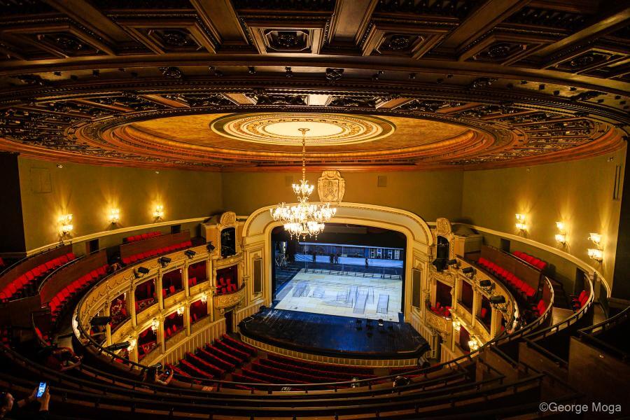 Opera Națională din București pregătește o luna aprilie plină de spectacole de excepție, care vor sărbători diversitatea și frumusețea artei lirice într-un program variat, menit să atragă o audiență largă