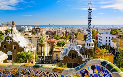 Începând cu 1 aprilie 2026, Barcelona a majorat taxa turistică, dublând tarifele pentru vizitatori