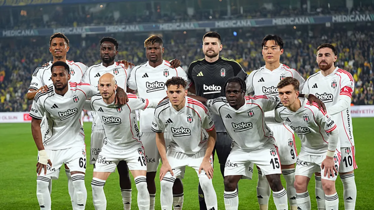 Beşiktaş - Antalyaspor, duel INCENDIAR în Super Lig