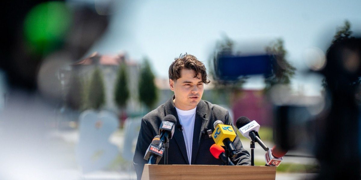 Bilete la 1 leu pentru Nibiru, pe 1 aprilie. Selly: „Ați auzit bine. Nu e păcăleală”