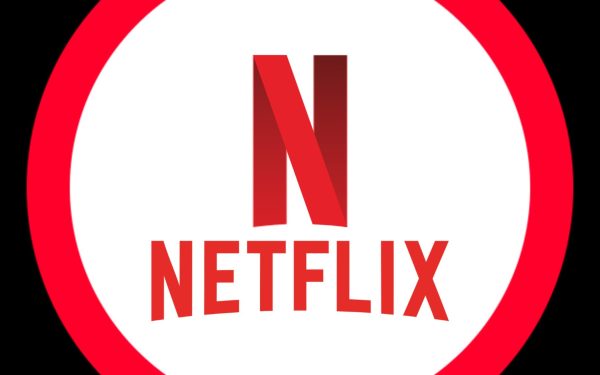 Bruce Willis, vedetă Netflix: Două filme, inclusiv SF-ul anilor '90, în topuri