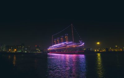 Un eveniment inedit a avut loc în Belfast, marcat printr-o demonstrație spectaculoasă de drone, menită să omagieze construcția și istoria celebrei nave RMS Titanic