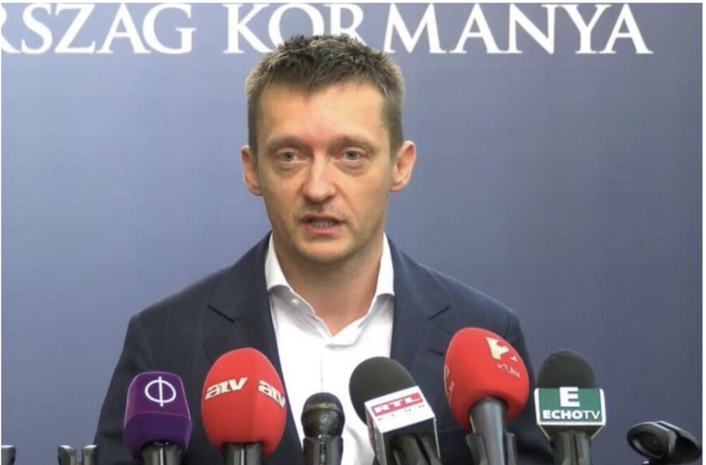 Autorul spionajului împotriva Partidului Tisza, cunoscut sub numele de cod Henry, nu se află printre agenții Oficiului pentru Apărarea Constituției (AH), ci într-o companie de tehnologie informațională
