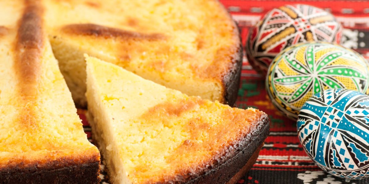 Cât rezistă Pasca de Paște? Data după care NU mai e bună de mâncat