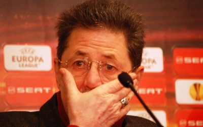 Cornel Dinu, legendarul fotbalist și antrenor de la Dinamo, se află de mai bine de doi ani într-o stare de izolare totală, motivată de o afecțiune psihică rară și de starea sa de sănătate mentală tot mai gravă