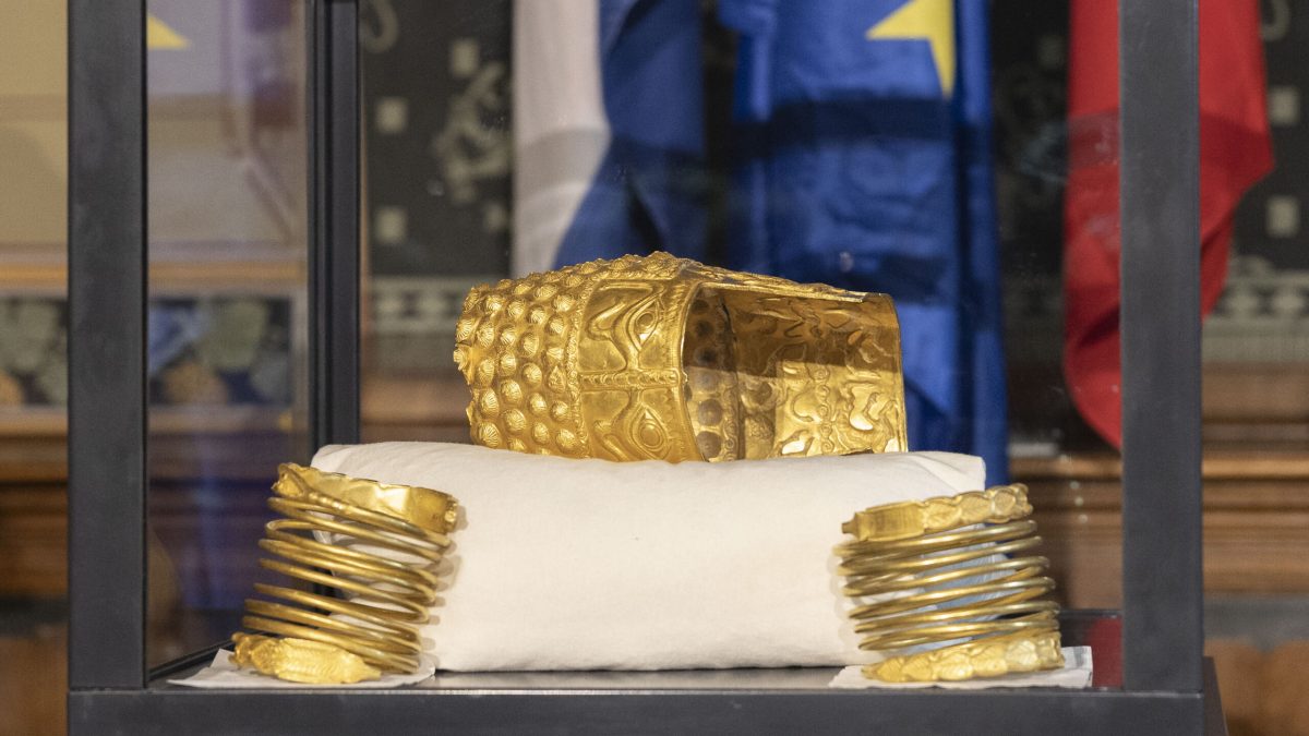 Coiful de la Coțofenești, expus pentru prima dată în România