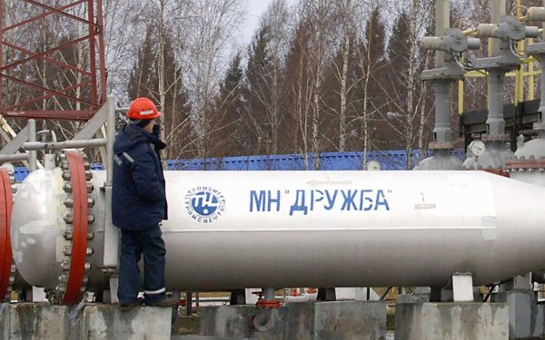 Rusia oprește petrolul kazah prin Drujba: Germania, pe butuci?