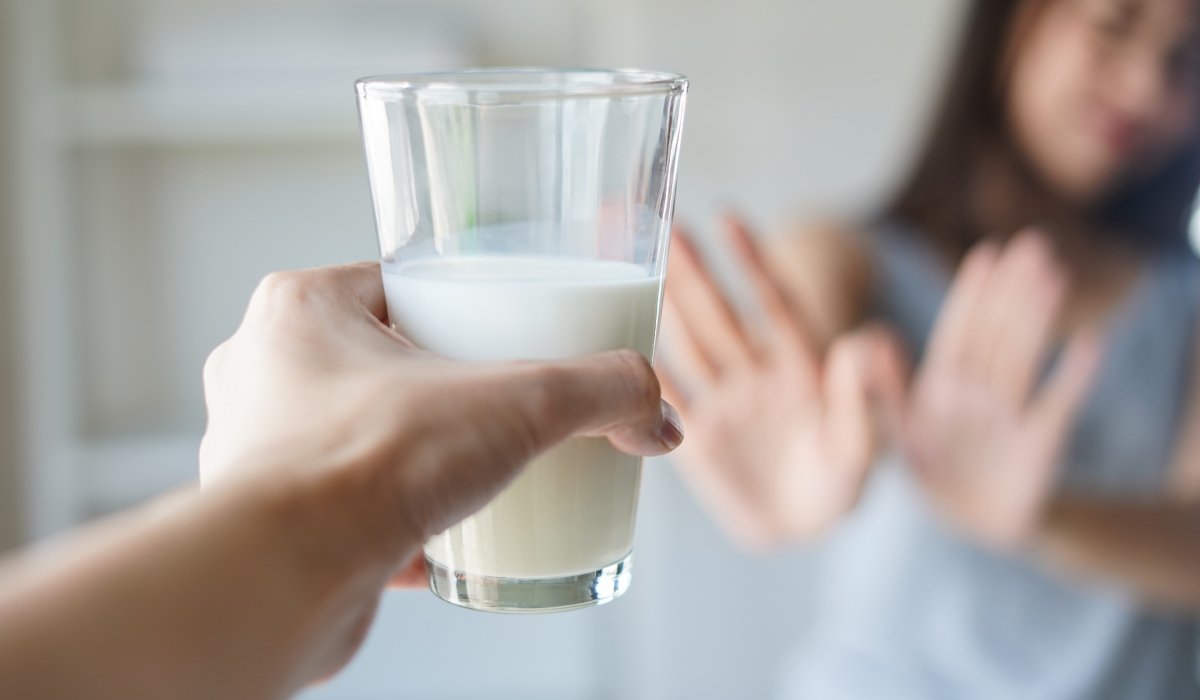 Lapte vs. Parkinson: Avertismentul dur al neurologilor despre riscuri