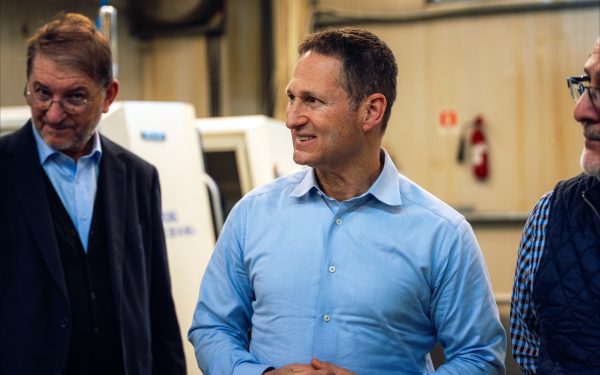 Șeful Sig Sauer, Ron Cohen, la Cugir: Parteneriat cu industria de armament