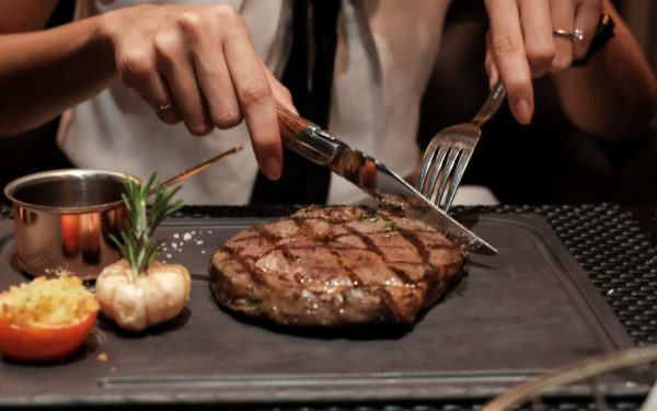 Secretele bucătarilor: Cum prepari acasă un steak ca la restaurant