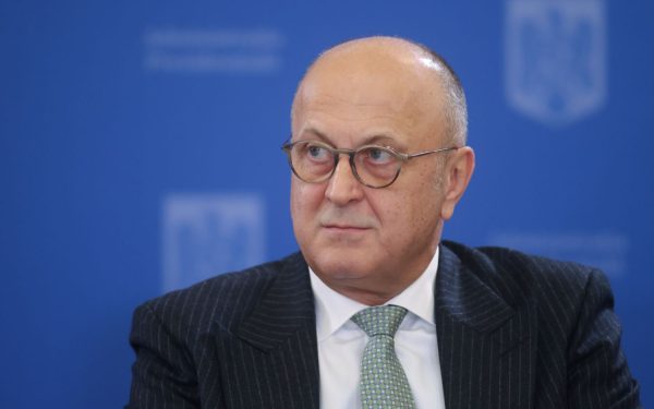 Șucu: Suspiciunile nefondate despre bănci scumpesc creditele, avertizează