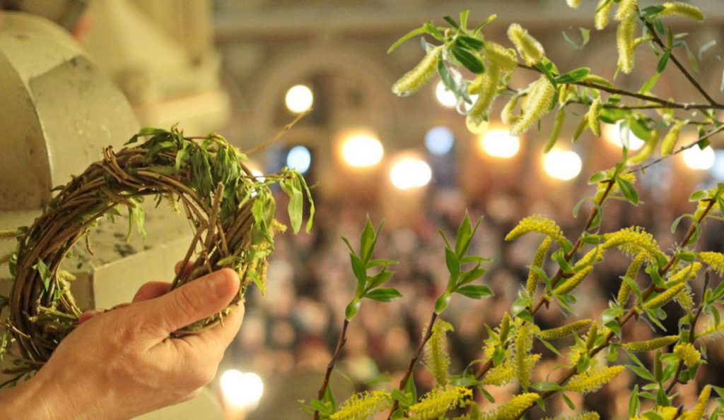 De sărbătoarea Floriilor, tradițiile și superstițiile specifice acestei zile se păstrează în multe case din România