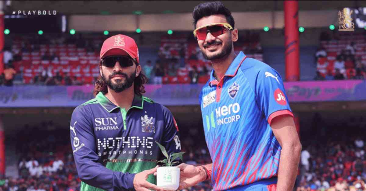 De ce poartă RCB tricoul verde în meciul cu DC în IPL 2026?