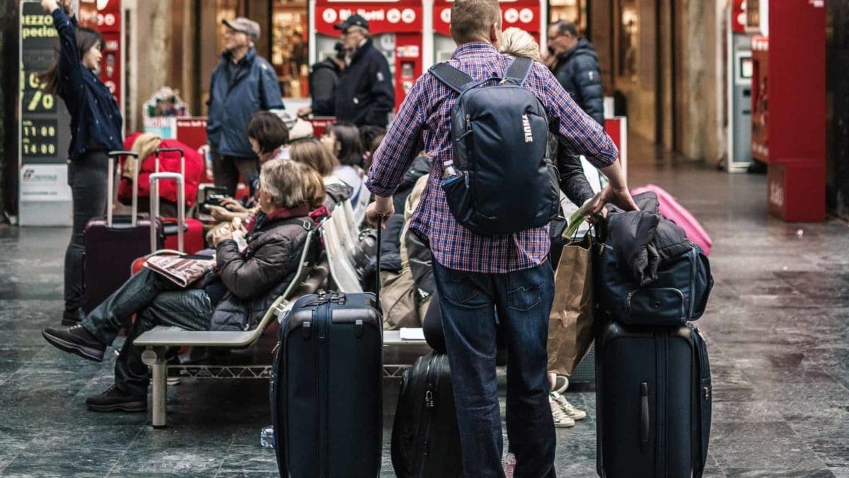 Spania dă undă verde: 500.000 de imigranți fără acte, regularizați