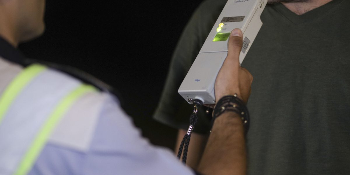 Polițiștii Brigăzii Rutiere din București au aplicat, în noaptea de sâmbătă spre duminică (4 spre 5 aprilie), amenzi în valoare de peste 24.000 de lei șoferilor care au încălcat legislația rutieră, după o acțiune de verificare în trafic desfășurată pe mai multe artere din Capitală