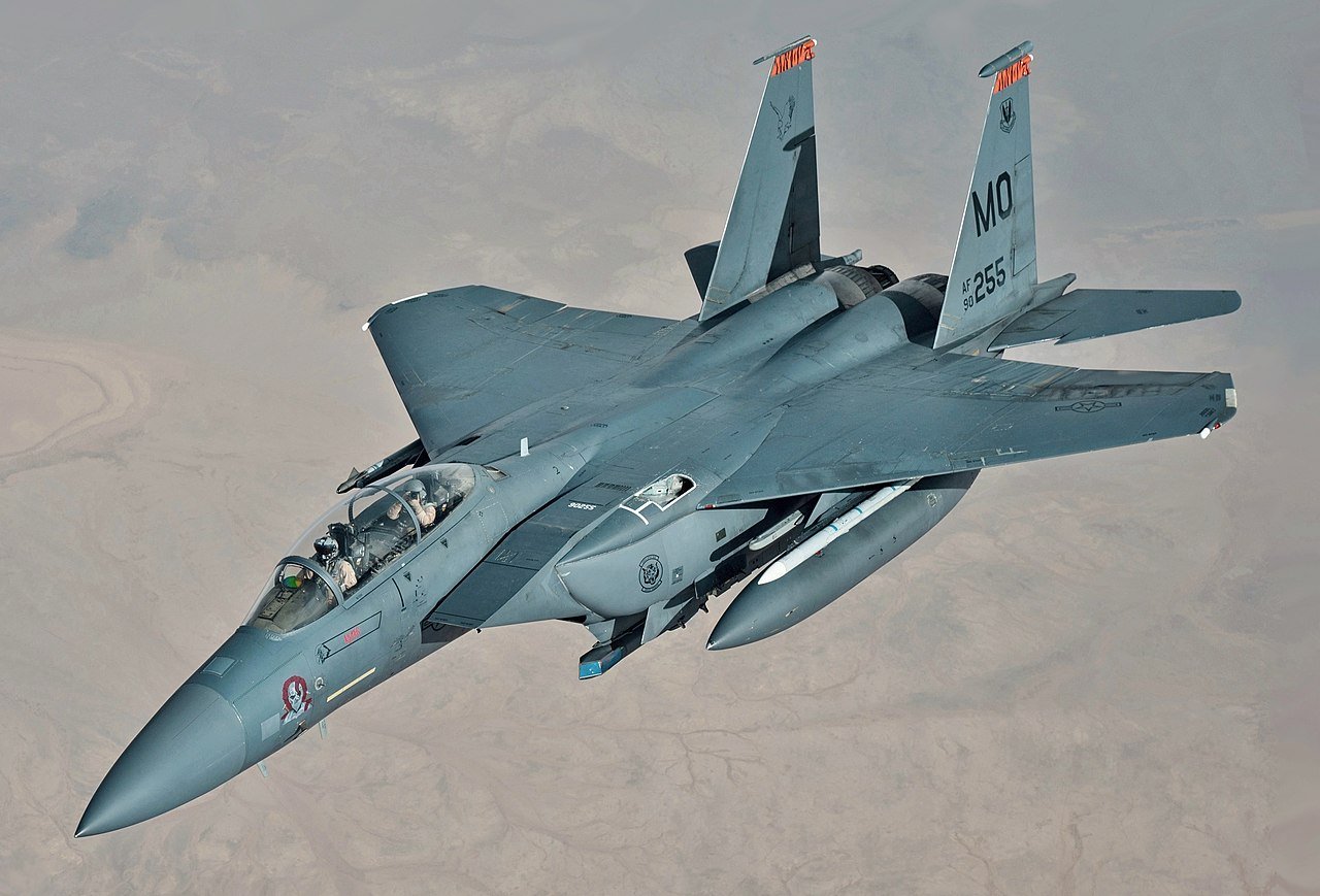 F-15E Strike Eagle, unul dintre cele mai cunoscute avioane de vânătoare ale Forțelor Aeriene ale SUA, se află într-un moment delicat în conflictul cu Iranul, având deja înregistrate pierderi semnificative