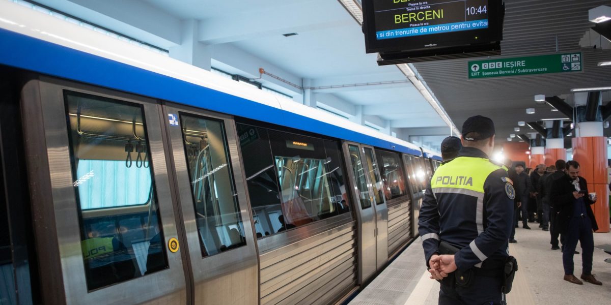 Prețul unui bilet de metrou în București ar putea crește de la 5 la 7 lei începând cu data de 1 mai, conform deciziei luate în cadrul Consiliului de Administrație al Metrorex,