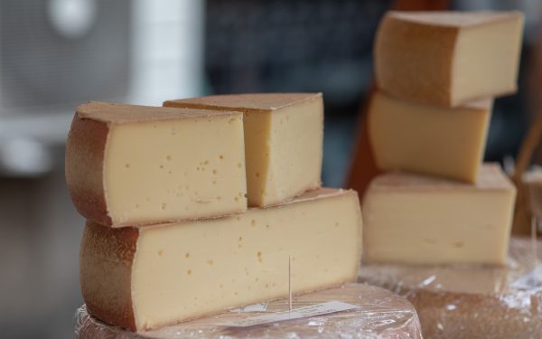 România, mega-afacere cu lactate în China: Cum a dat lovitura?