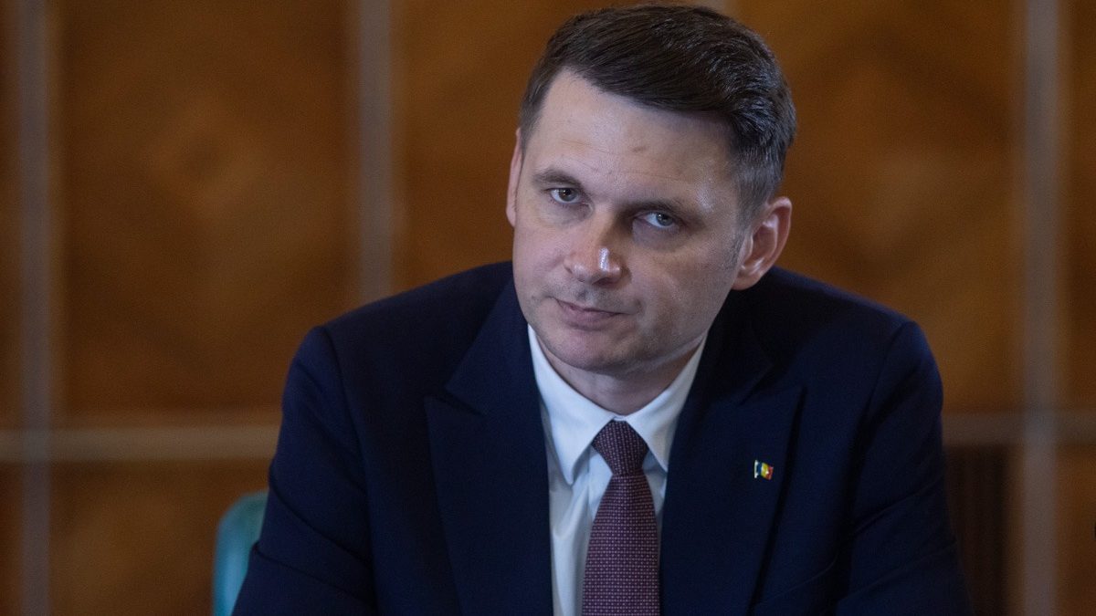 Senat: Guvern minoritar, un scenariu nedorit. Rolul lui Iohannis în negocieri