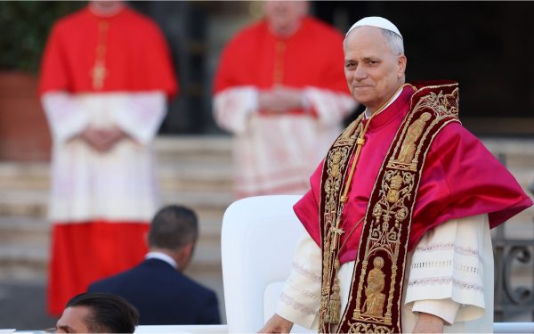 Papa LEON al XIV-lea, apel la reconciliere în CAMERUN: „Lumea, devastată de tirani”