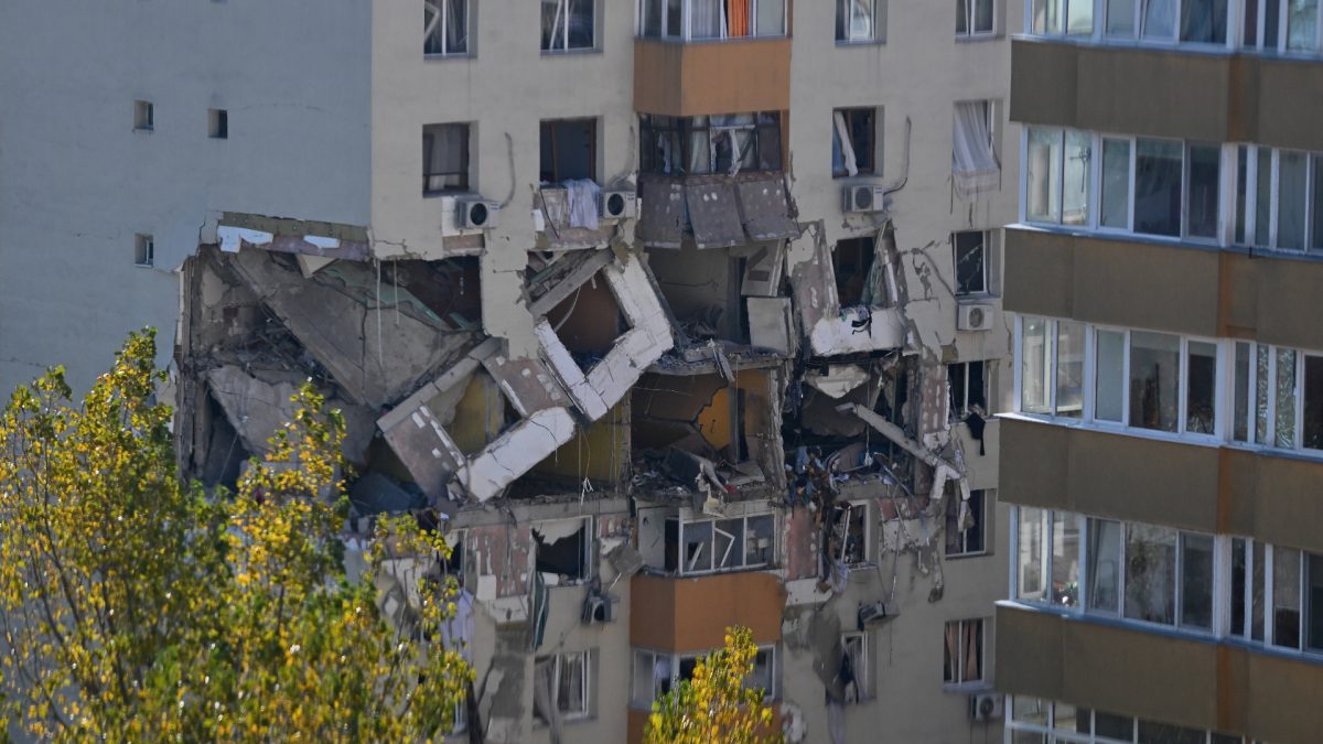 Protest în Rahova la șase luni de la explozie: Locatarii cer ajutor și acces în case