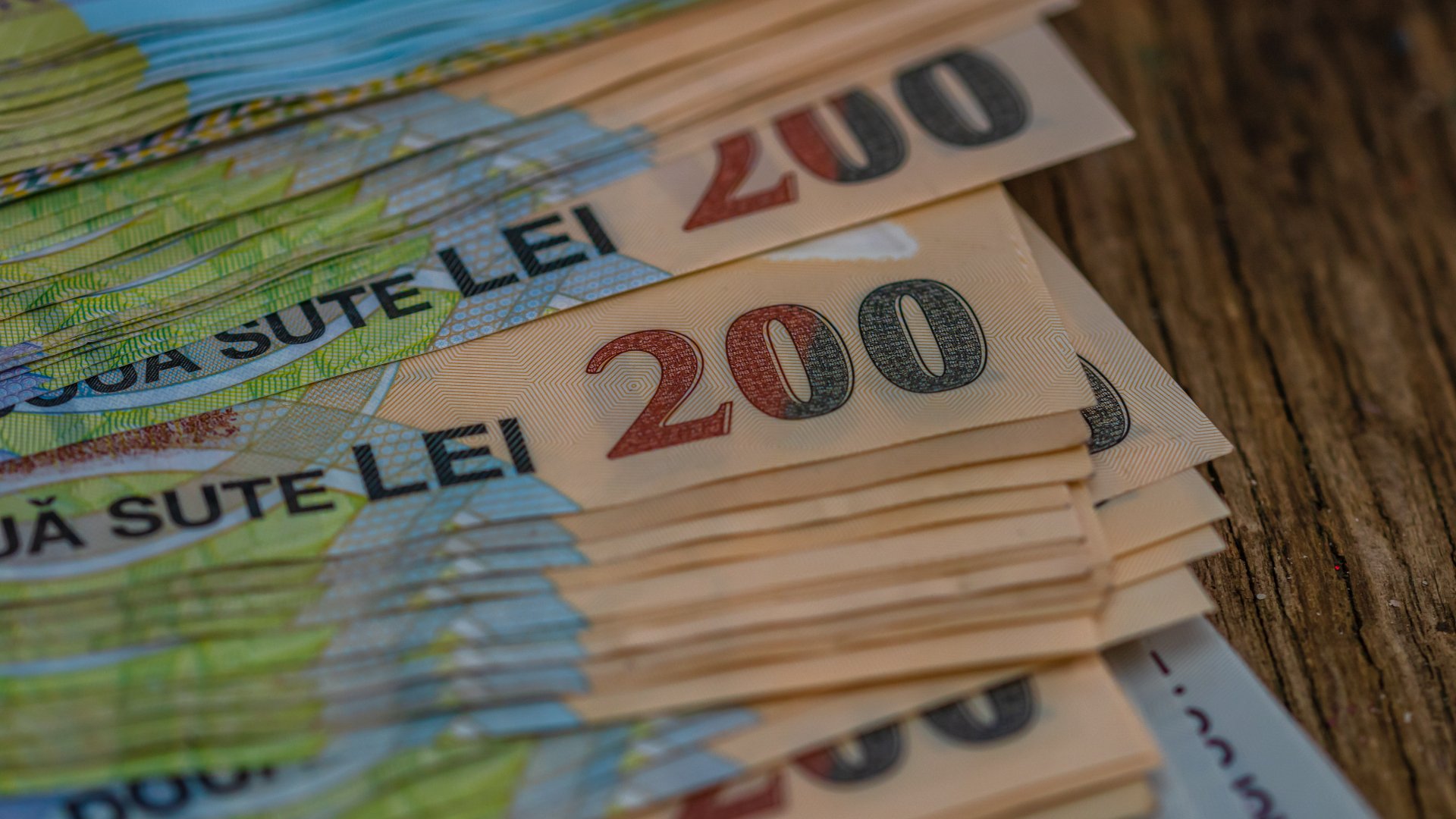 USR și PSD, lege pentru păgubiții ROBOR: Victimele băncilor, în vizorul politicienilor