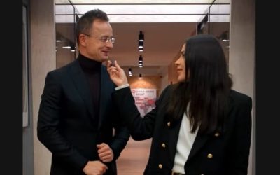 Jurnalista Gáspár Evelin, o prezență constantă în preajma oficialilor americani la Budapesta Prezența lui J