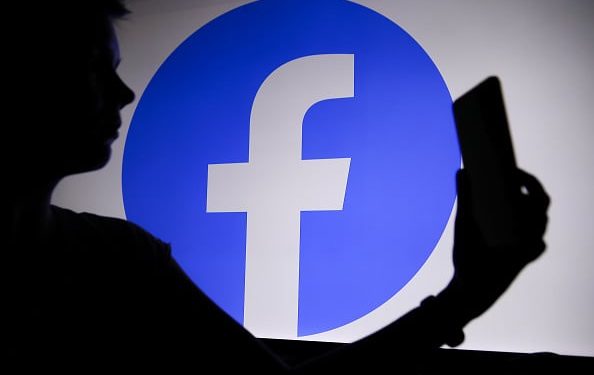 Pfizer, amendată de FDA pentru reclame înșelătoare la Adcetris pe Facebook