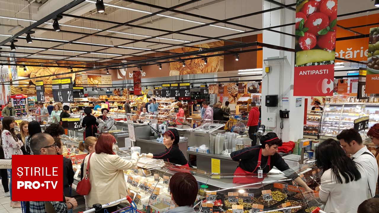 Goana după cadourile de Paște: magazinele dau reduceri de până la 50%