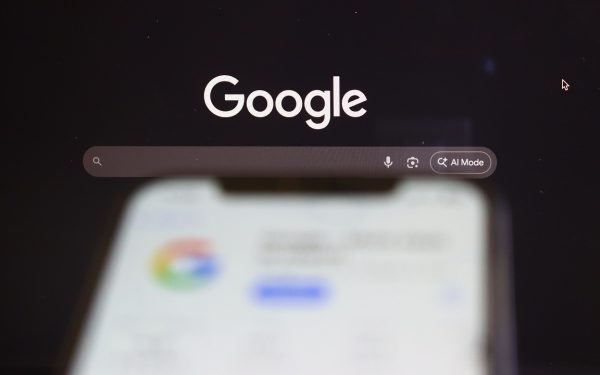 Gemini, record de blocare a reclamelor periculoase: Google, succes răsunător