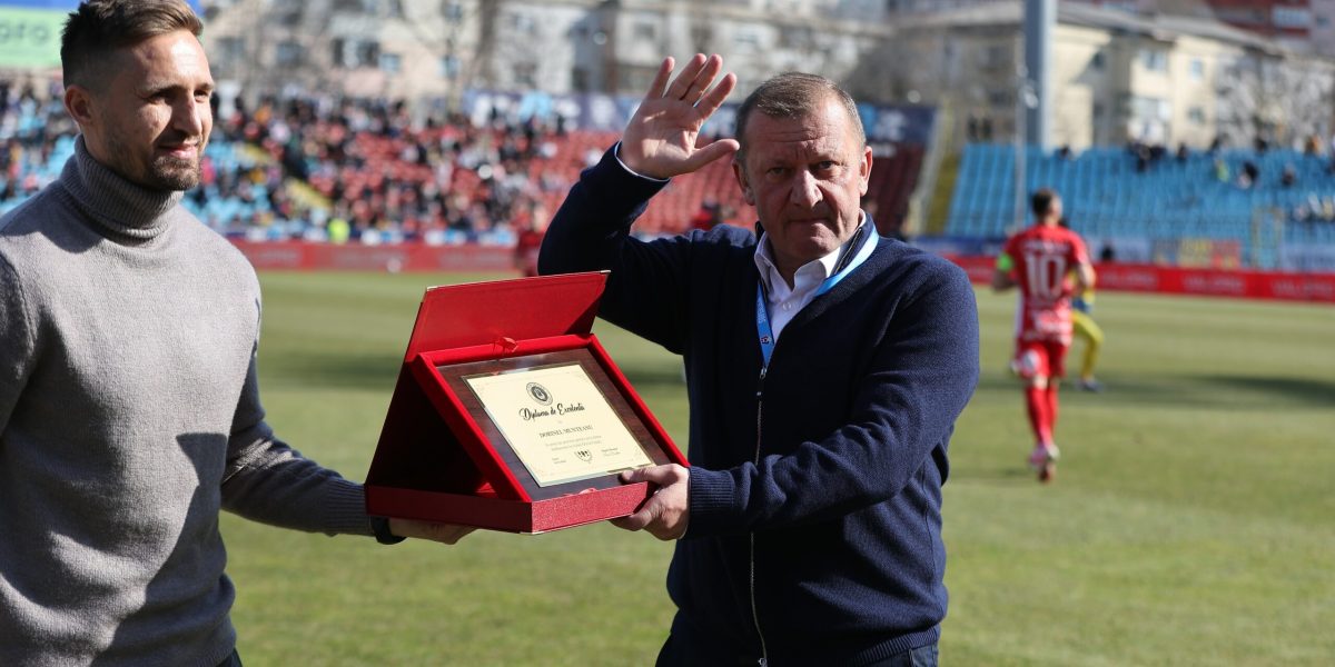 Hermannstadt Live Text Online, de la ora 15.00, în etapa 3 din play-out-ul Superligii. Dorinel Munteanu vrea să dea lovitura pe terenul fostei sale echipe