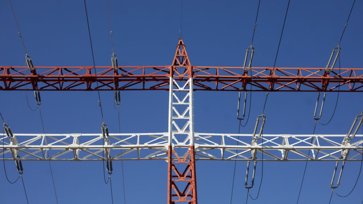 Bolojan acuză: Scumpirea energiei, cauzată de speculă și ineficiență