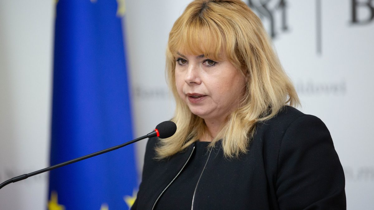Anca Dragu: Peste 70% din serviciile publice din Moldova, online