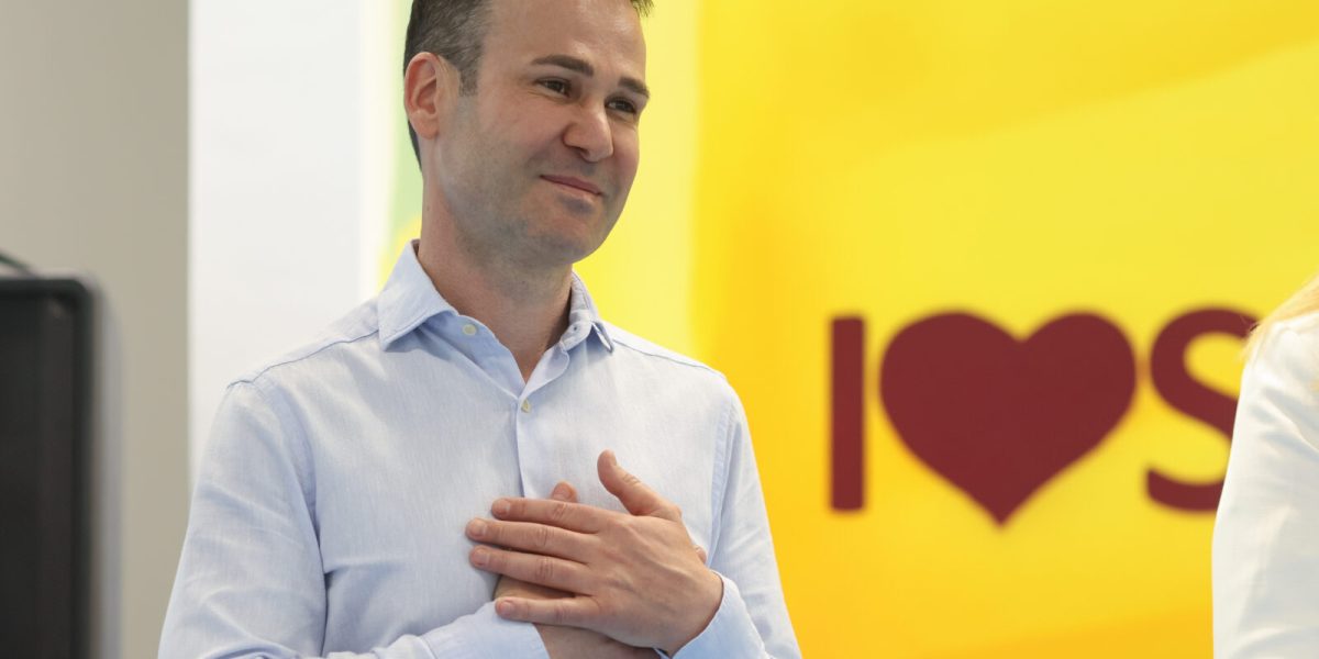 Primăria Municipiului București, condusă de Ciprian Ciucu, a anunțat modul în care vor fi distribuiți cei aproape 8 miliarde de lei, estimați a fi încasările din impozitul pe venit în perioada aprilie-decembrie 2026