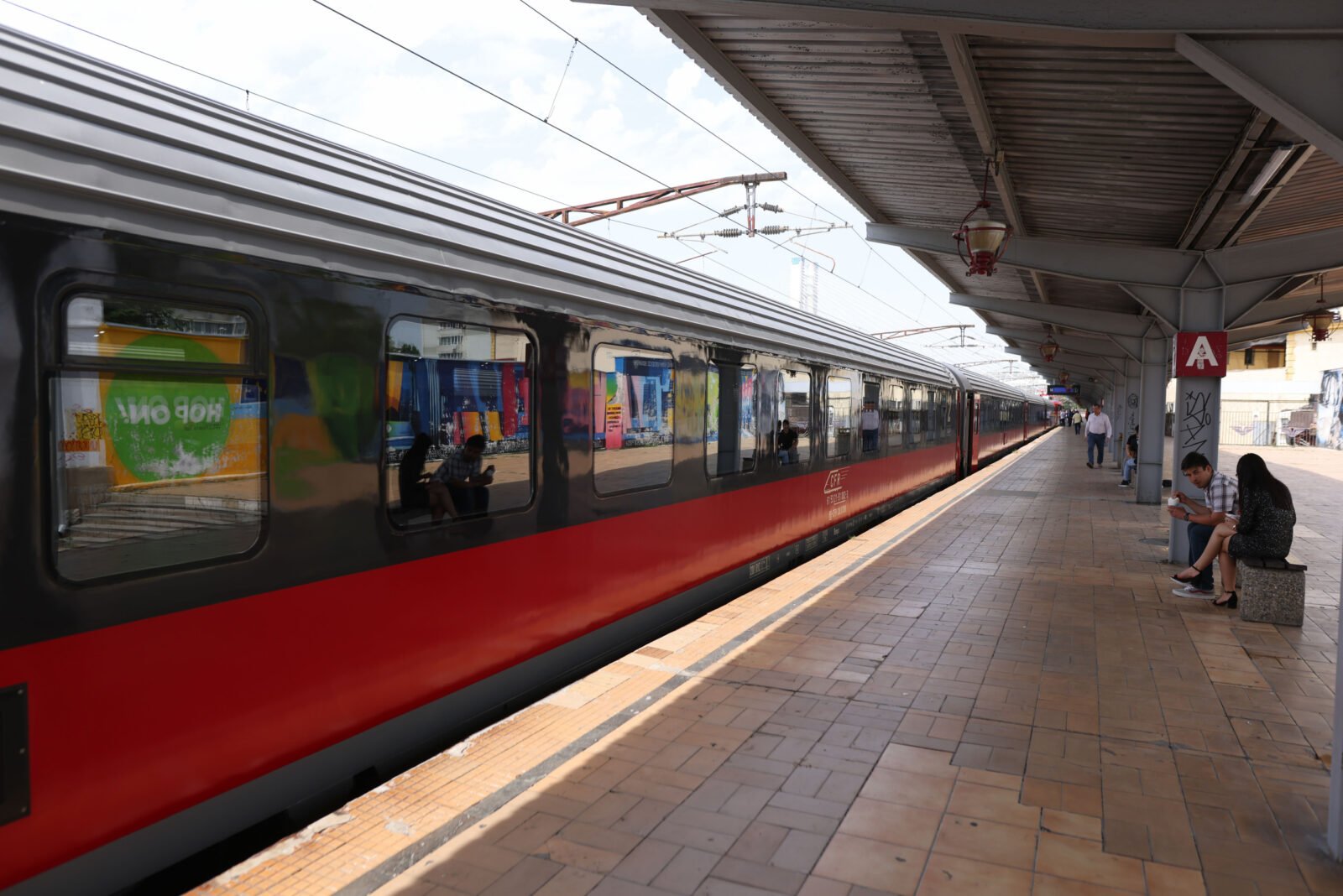 CFR CĂLĂTORI suplimentează trenurile cu plecări din Gara de Nord în perioada Paștelui, anunțând o creștere considerabilă a numărului de garnituri pentru a face față traficului intens generat de sărbători