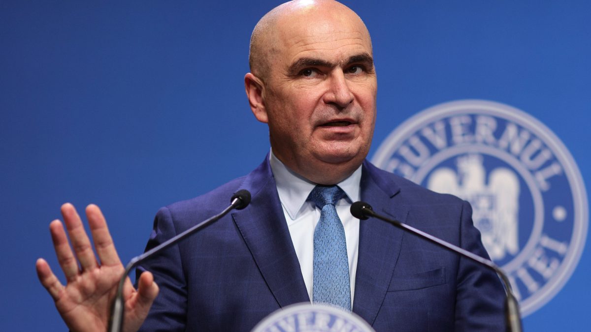 Omul care i-a dat carnetul lui Băsescu, despre greșelile lui Bolojan: „Cheltuim ce n-avem”