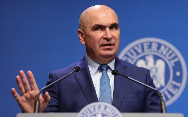 Omul care i-a dat carnetul lui Băsescu, despre greșelile lui Bolojan: „Cheltuim ce n-avem”