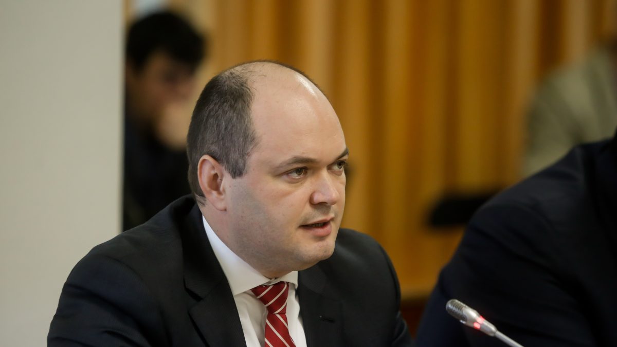 Bolojan respinge un acord cu FMI: „Ce rost ar avea?”, întreabă un consilier