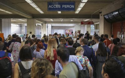 Metrorex scumpește călătoria cu metroul, în timp ce trenurile noi zac în depouri și STB se confruntă cu datorii uriașe Bucureștenii se pregătesc să plătească mai mult pentru călătoria cu metroul, începând cu 1 mai