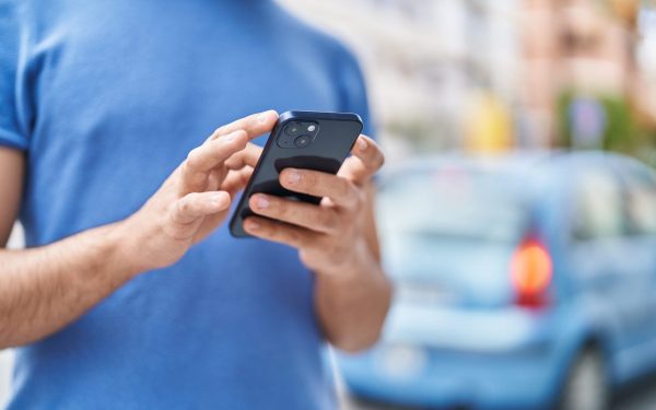 Autovit folosește ChatGPT: Cauți mașina visurilor, primești oferte personalizate